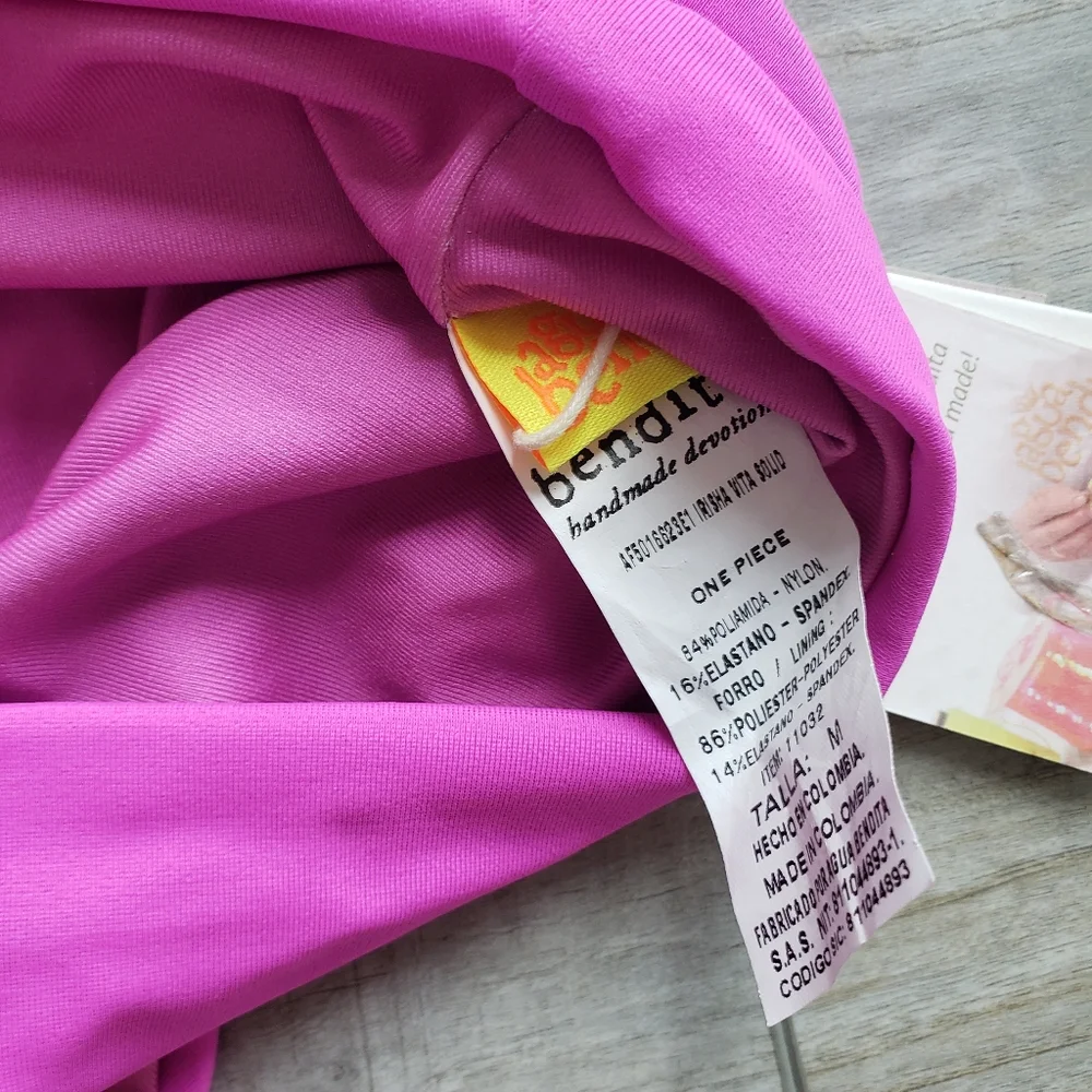 Agua Bendita One Piece Swimsuit - Picture 9 of 9